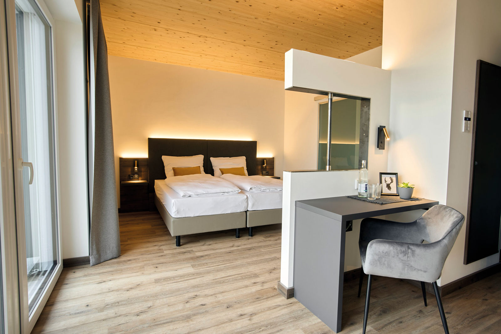 Gemütlich eingerichtete Zimmer laden zur Erholung ein – Hotel Kapelle, Radolfzell