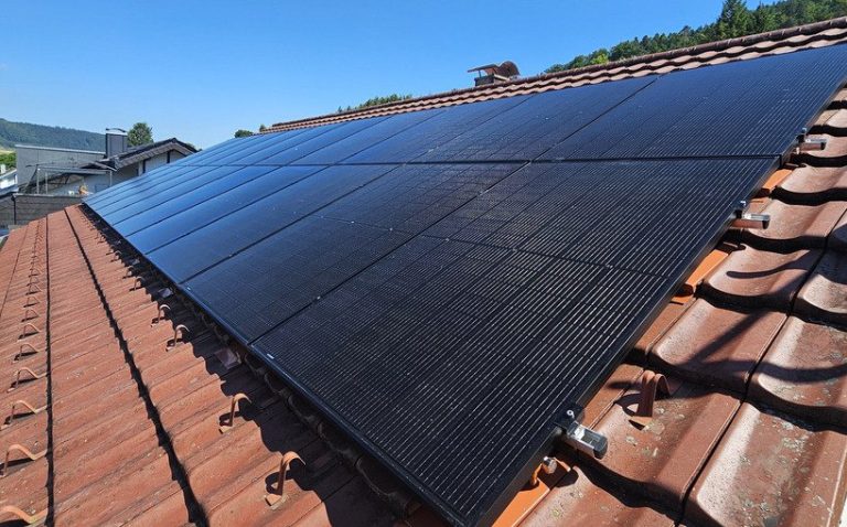 PVT-Anlage Dolata: 20 PVT-Module auf dem Dach